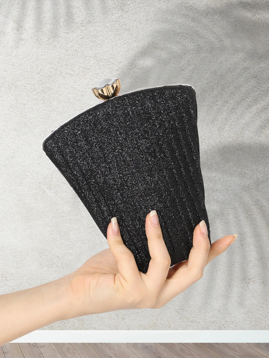 Small black clutch shop