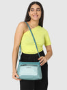 Caprese Gigi Sling Medium Bordeaux