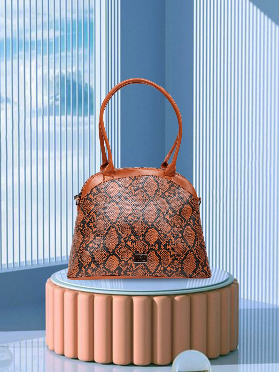 Caprese Saylor Satchel Large Tan